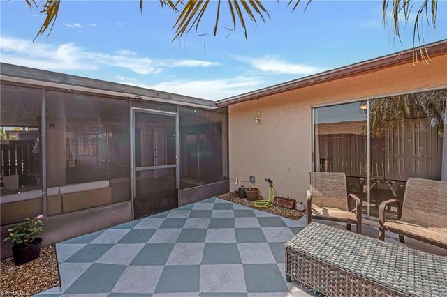6353 Royal Woods DR, Fort Myers, FL 33908