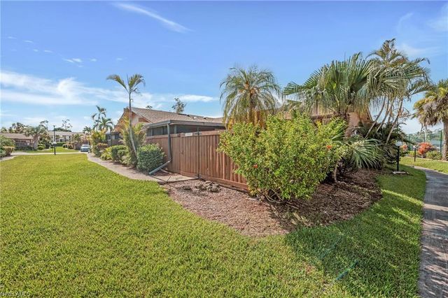 6353 Royal Woods DR, Fort Myers, FL 33908