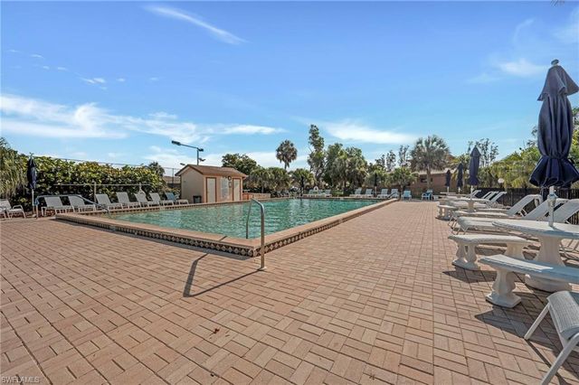 6353 Royal Woods DR, Fort Myers, FL 33908