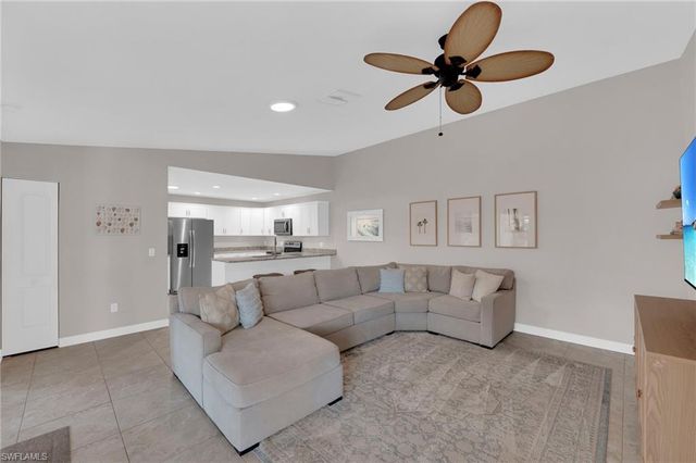 6353 Royal Woods DR, Fort Myers, FL 33908