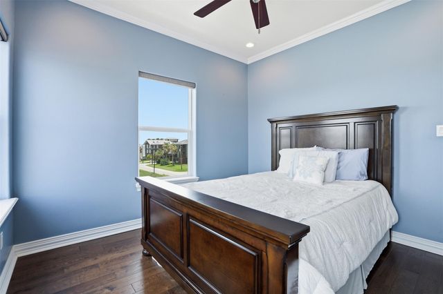 1015 Todville Road, Seabrook, TX 77586