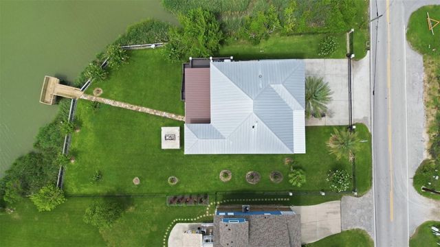 1015 Todville Road, Seabrook, TX 77586