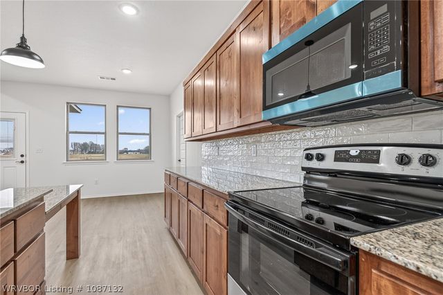 124 Countryside, Pocola, OK 74902