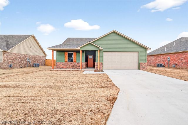 124 Countryside, Pocola, OK 74902