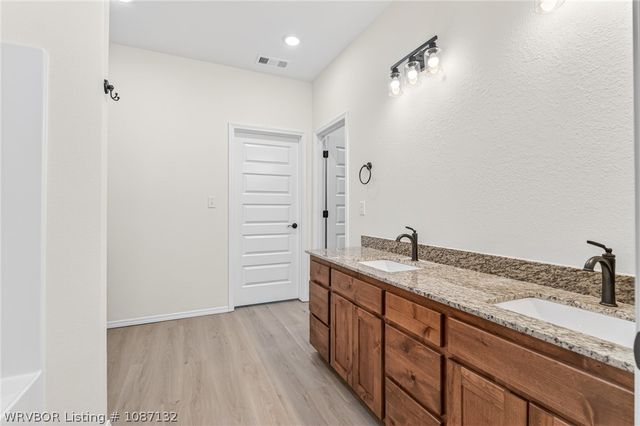 124 Countryside, Pocola, OK 74902