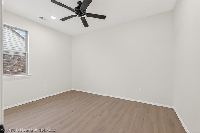 124 Countryside, Pocola, OK 74902