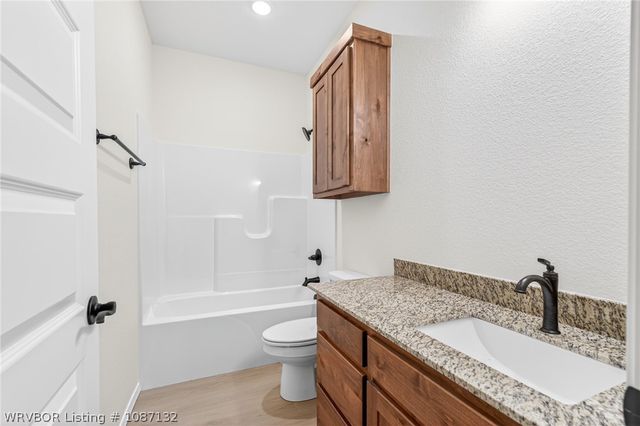 124 Countryside, Pocola, OK 74902