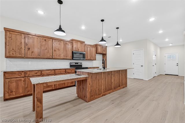 124 Countryside, Pocola, OK 74902