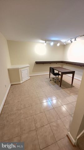 6610 CYPRESS POINT RD, Alexandria, VA 22312