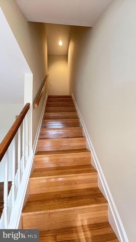 6610 CYPRESS POINT RD, Alexandria, VA 22312