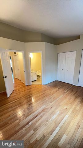 6610 CYPRESS POINT RD, Alexandria, VA 22312