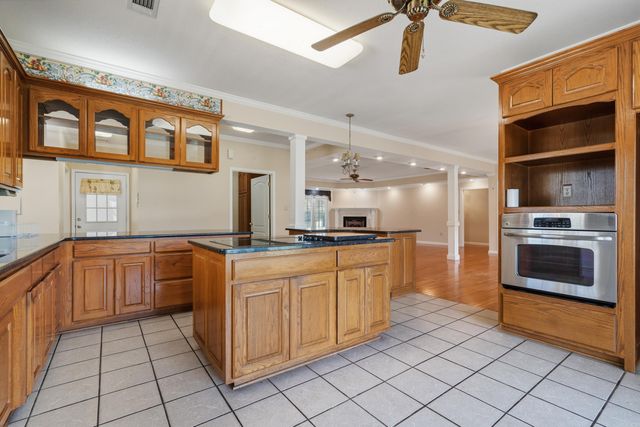 201 Green Willow Lane, Hot Springs, AR 71913