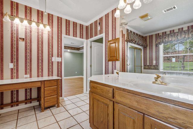 201 Green Willow Lane, Hot Springs, AR 71913