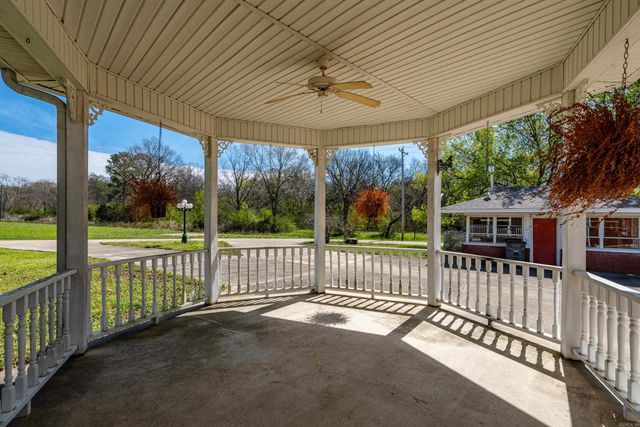 201 Green Willow Lane, Hot Springs, AR 71913