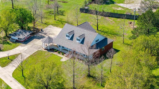 201 Green Willow Lane, Hot Springs, AR 71913