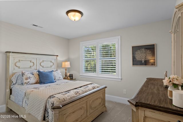 51 W Singing Avenue, Hampstead, NC 28443