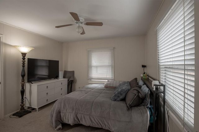 7704 E 50th Terrace, Kansas City, MO 64129