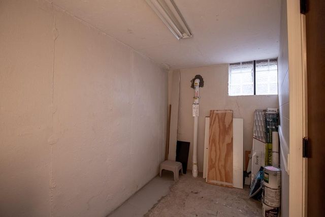 7704 E 50th Terrace, Kansas City, MO 64129