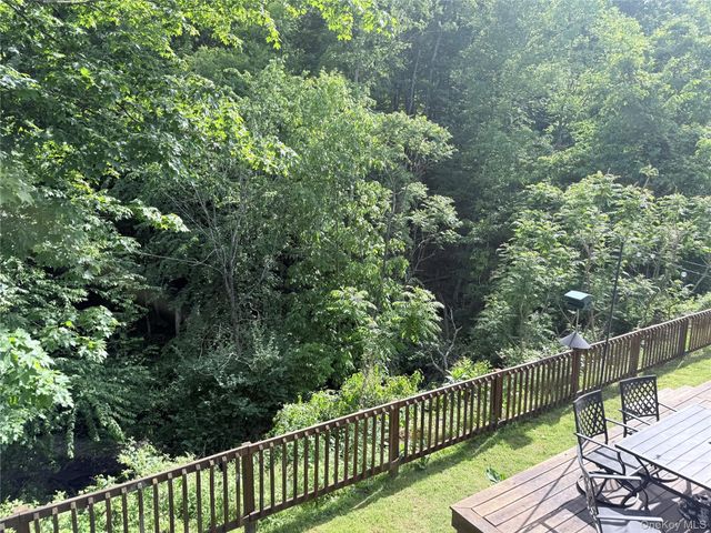 33 Walker Street, Middletown, NY 10963