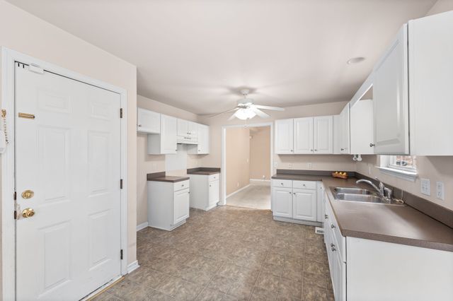 7948 Boone Trce, Nashville, TN 37221
