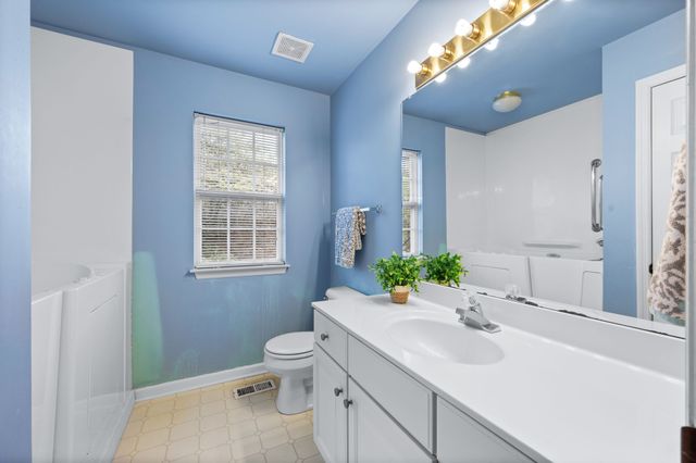 7948 Boone Trce, Nashville, TN 37221
