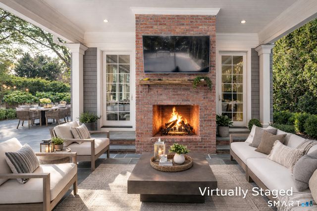 7 Indian Head Road, Greenwich, CT 06878