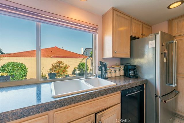 949 Fernrest Drive, Harbor City, CA 90710