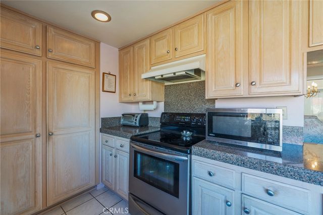 949 Fernrest Drive, Harbor City, CA 90710