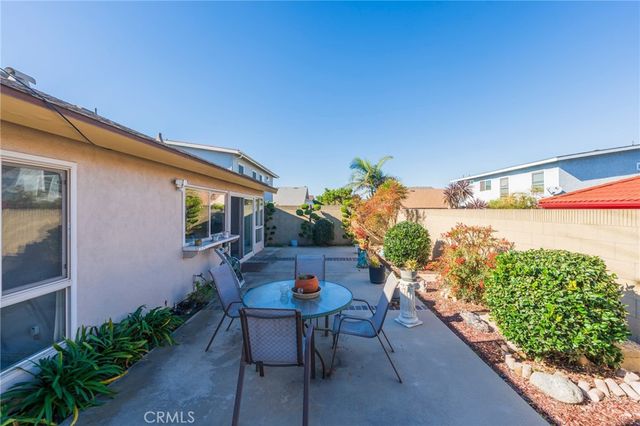 949 Fernrest Drive, Harbor City, CA 90710