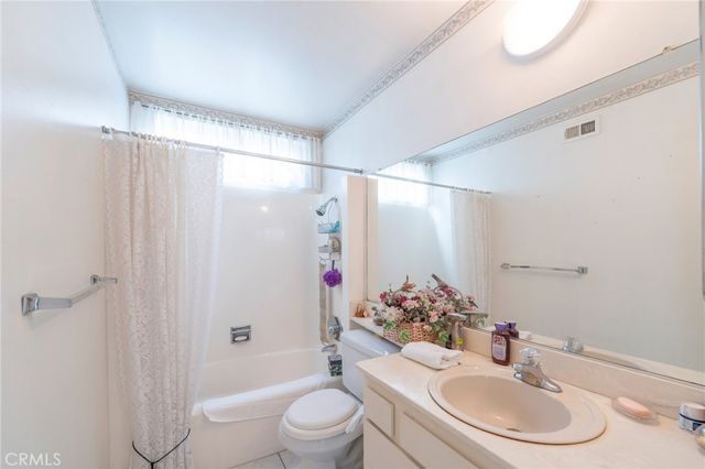 949 Fernrest Drive, Harbor City, CA 90710