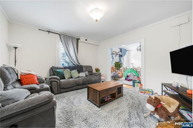 6 Franklin Avenue, Montclair, NJ 07042