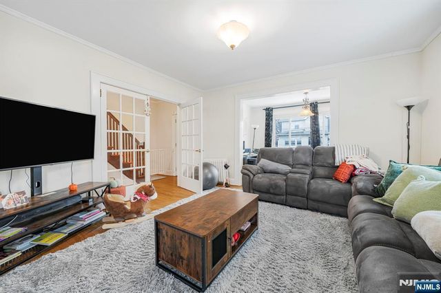 6 Franklin Avenue, Montclair, NJ 07042