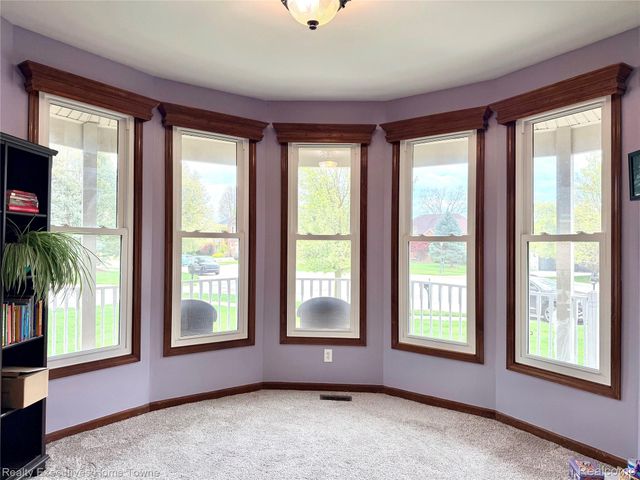 52762 S Weathervane Drive, Chesterfield Township, MI 48047