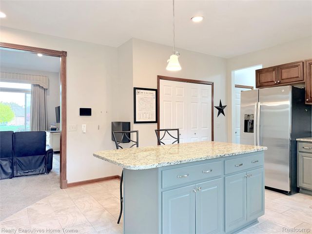 52762 S Weathervane Drive, Chesterfield Township, MI 48047