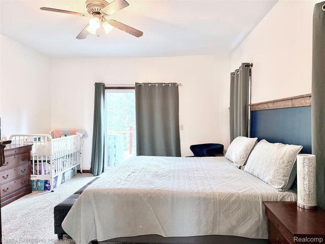 52762 S Weathervane Drive, Chesterfield Township, MI 48047