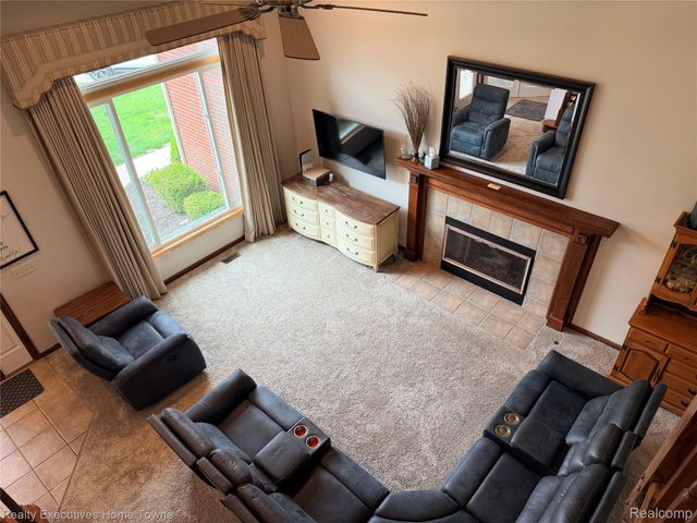 52762 S Weathervane Drive, Chesterfield Township, MI 48047