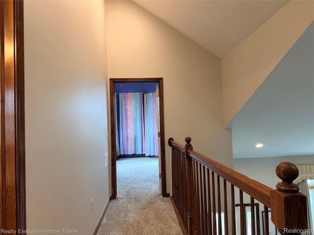 52762 S Weathervane Drive, Chesterfield Township, MI 48047