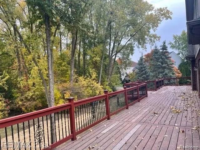 52762 S Weathervane Drive, Chesterfield Township, MI 48047