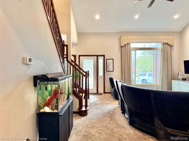 52762 S Weathervane Drive, Chesterfield Township, MI 48047