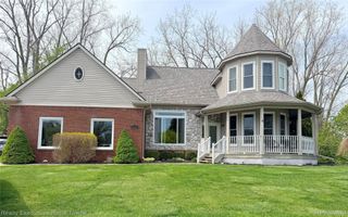 52762 S Weathervane Drive, Chesterfield Township, MI 48047