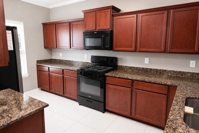 9427 Ruby Mist Drive, Rosharon, TX 77583