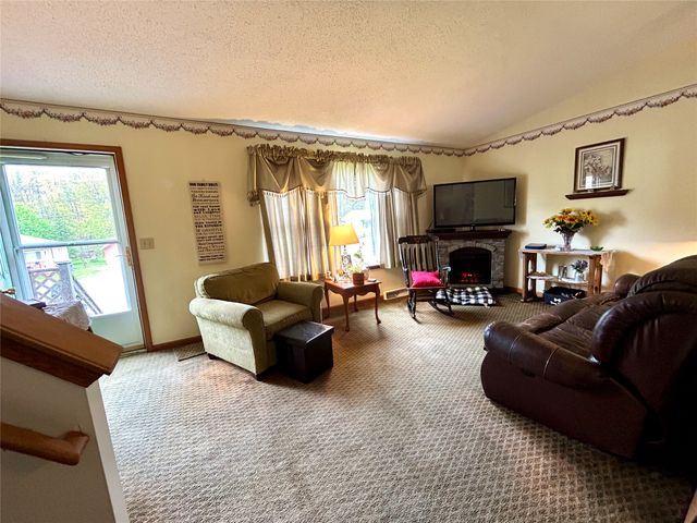 3126 TAMARACK Drive, Erie, PA 16506