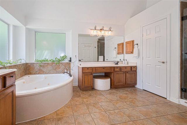 157 E Frontera Circle, The Woodlands, TX 77382