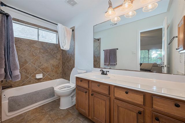 157 E Frontera Circle, The Woodlands, TX 77382