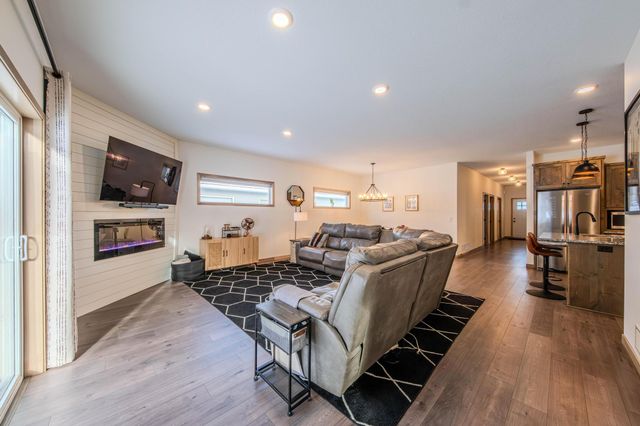 11076 Ulysses Street NE, Blaine, MN 55434