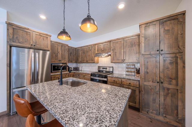 11076 Ulysses Street NE, Blaine, MN 55434