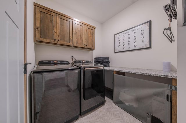 11076 Ulysses Street NE, Blaine, MN 55434