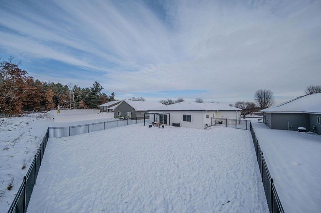 11076 Ulysses Street NE, Blaine, MN 55434