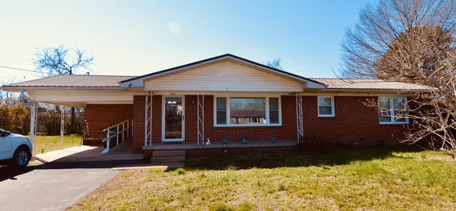 819 Murrey Dr, Pulaski, TN 38478