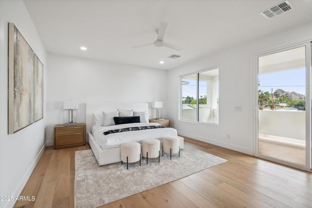 5533 E EARLL Drive, Phoenix, AZ 85018